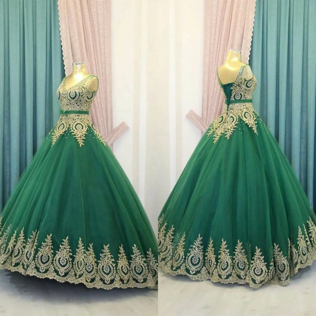 Elegant Gold Lace Appliques V Neck Green Ball Gowns Quinceanera Dresses 2017